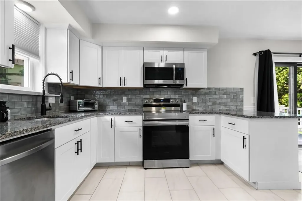 27 Joy Street Johnston RI 02919