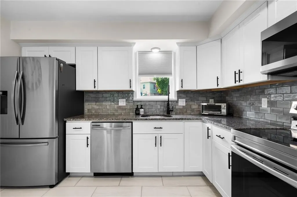 27 Joy Street Johnston RI 02919