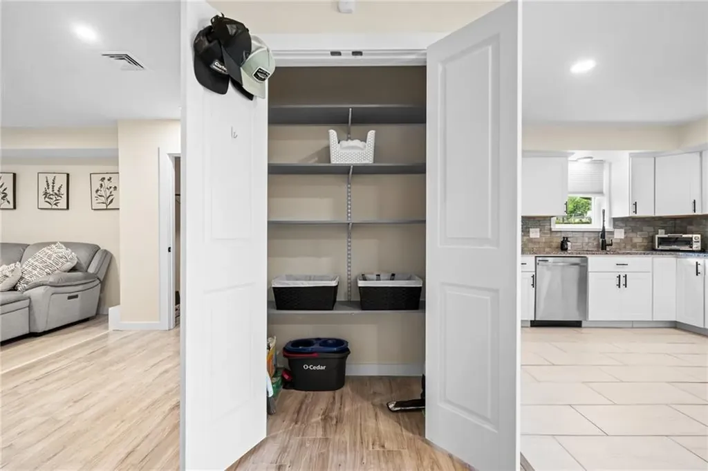 27 Joy Street Johnston RI 02919