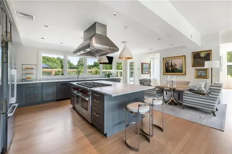 230 Briarwood Lane Portsmouth RI 02871