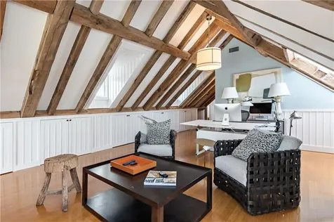 230 Briarwood Lane Portsmouth RI 02871