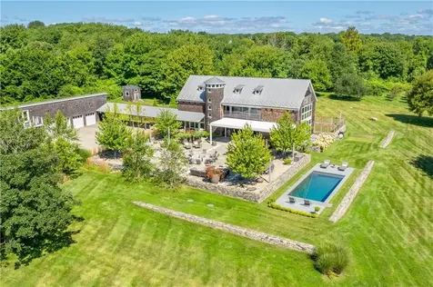 230 Briarwood Lane Portsmouth RI 02871