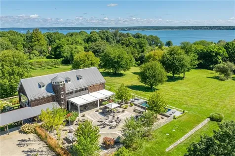 230 Briarwood Lane Portsmouth RI 02871