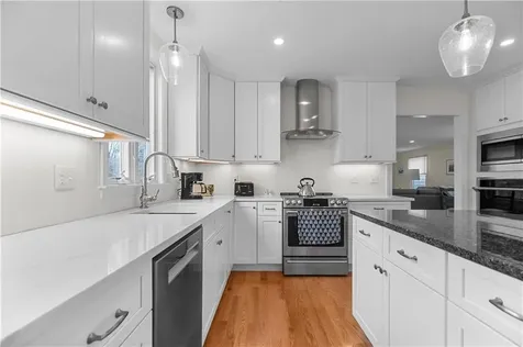 155 Taylor Road Portsmouth RI 02871