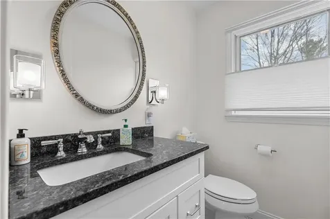 155 Taylor Road Portsmouth RI 02871