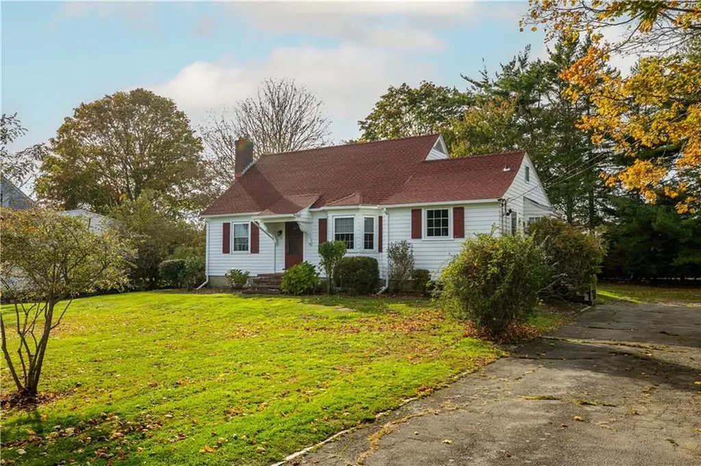 72 Kane Avenue Middletown RI 02842