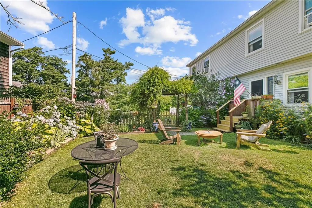 55 Homer Street Newport RI 02840