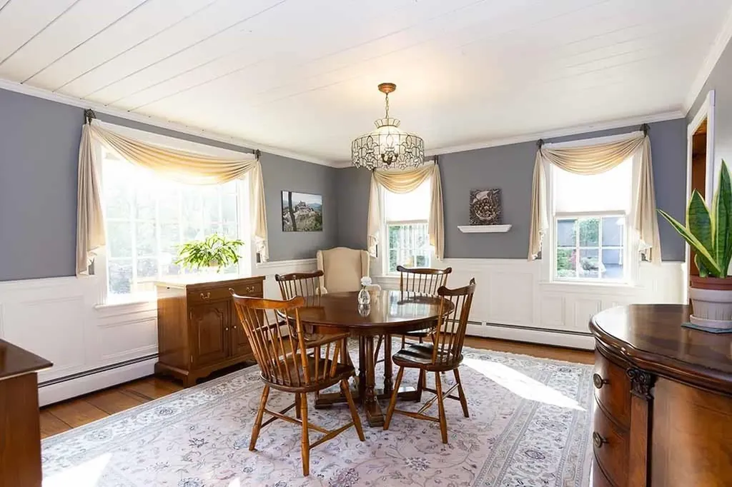 30 Karen Ann Drive Smithfield RI 02917
