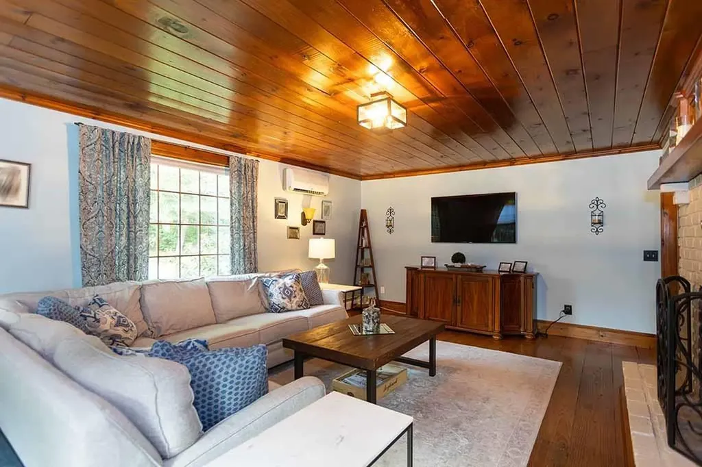 30 Karen Ann Drive Smithfield RI 02917