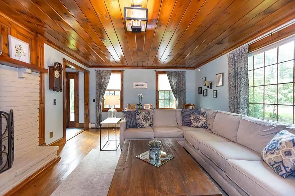 30 Karen Ann Drive Smithfield RI 02917