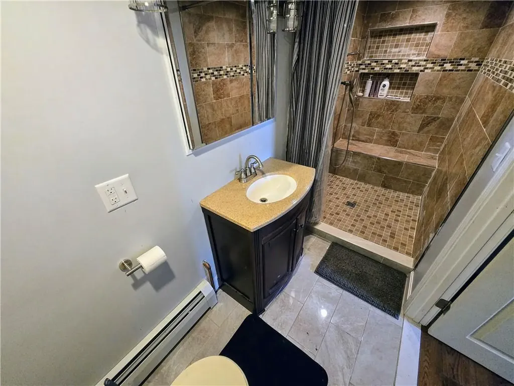 383 Massasoit Avenue East Providence RI 02914