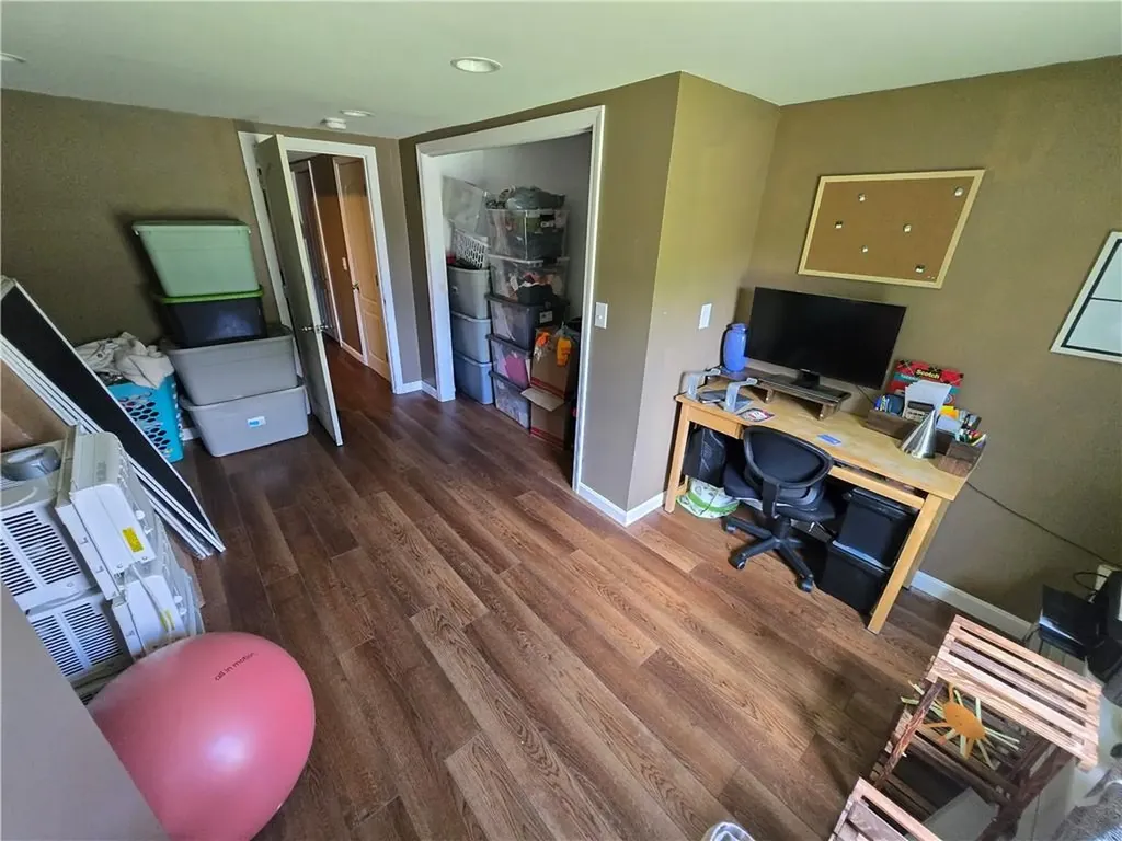 383 Massasoit Avenue East Providence RI 02914