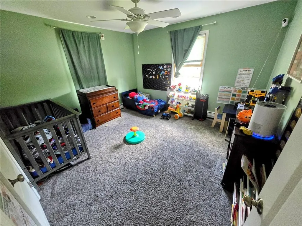 383 Massasoit Avenue East Providence RI 02914