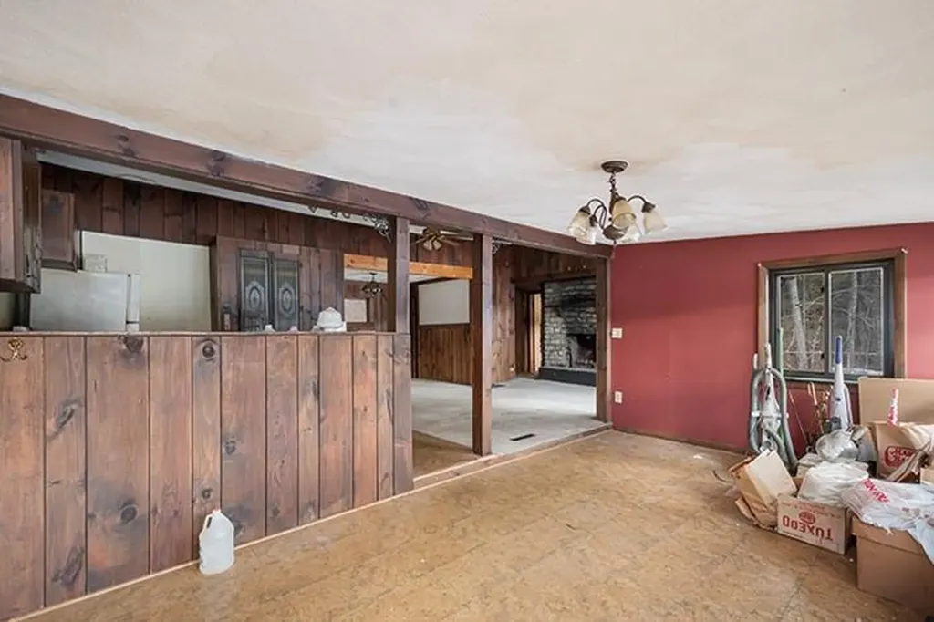 18 Tarklin Pond Drive North Smithfield RI 02896