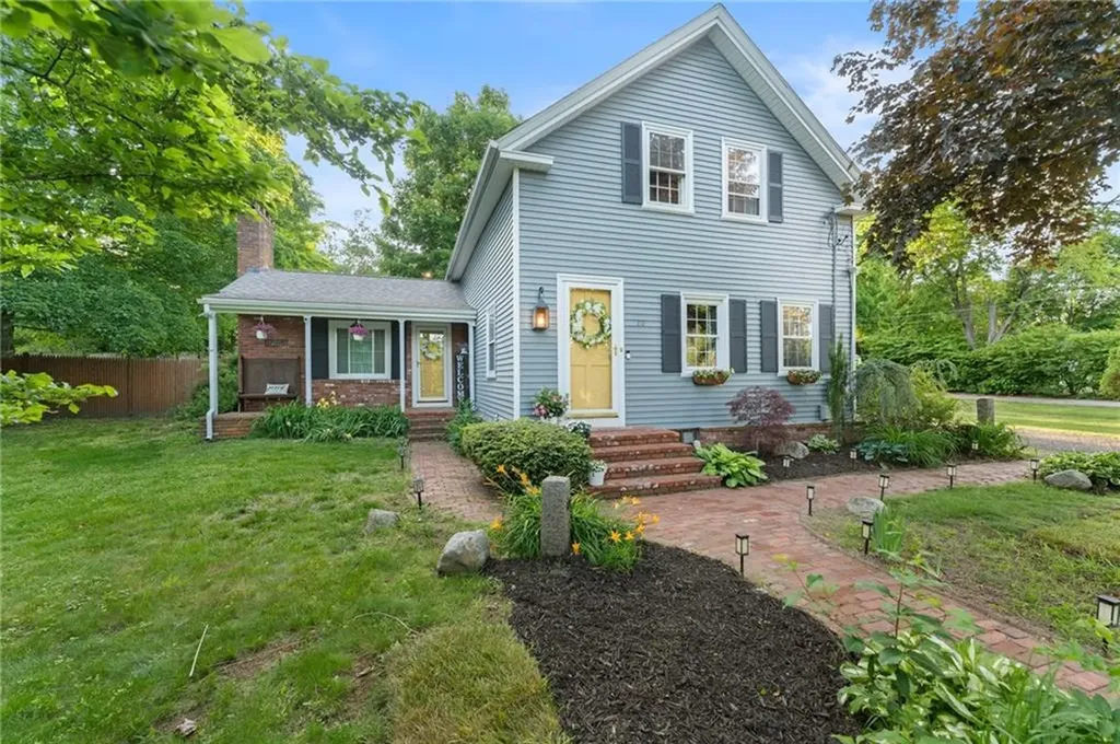 20 Battey Avenue Coventry RI 02816