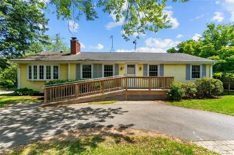 41 Ann Avenue Portsmouth RI 02871