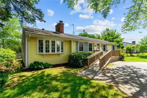 41 Ann Avenue Portsmouth RI 02871