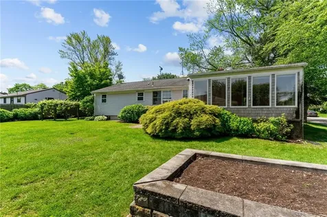 41 Ann Avenue Portsmouth RI 02871