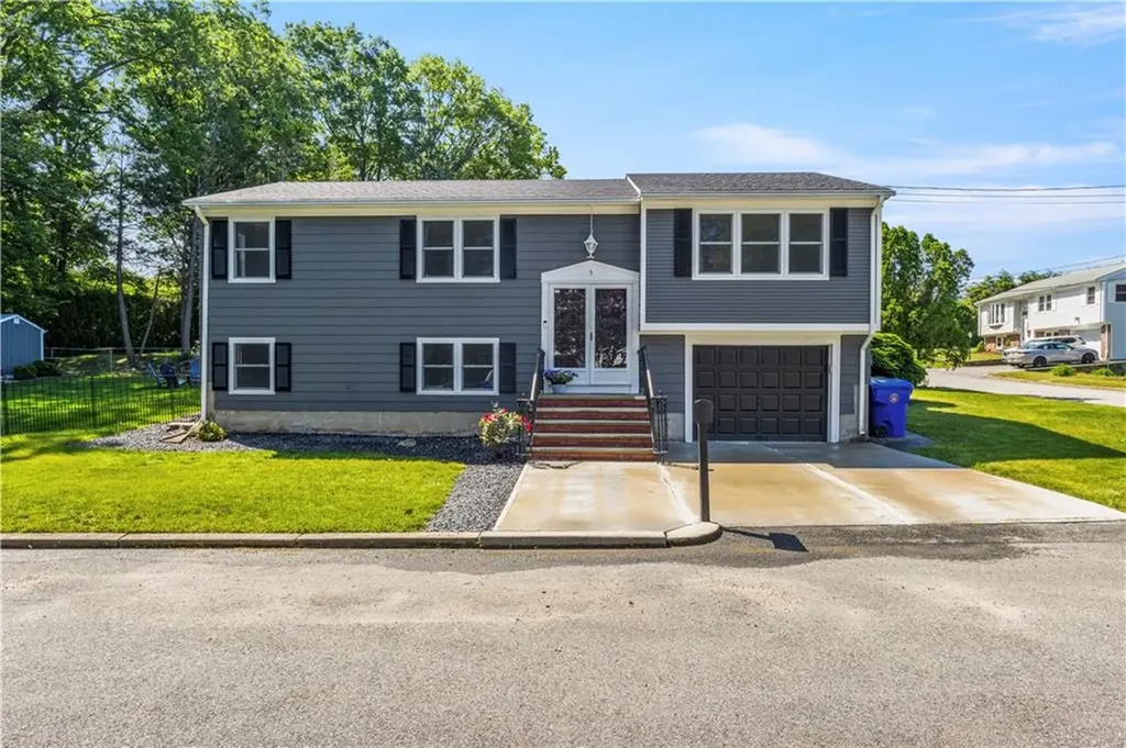 5 Sudbury Street North Providence RI 02904