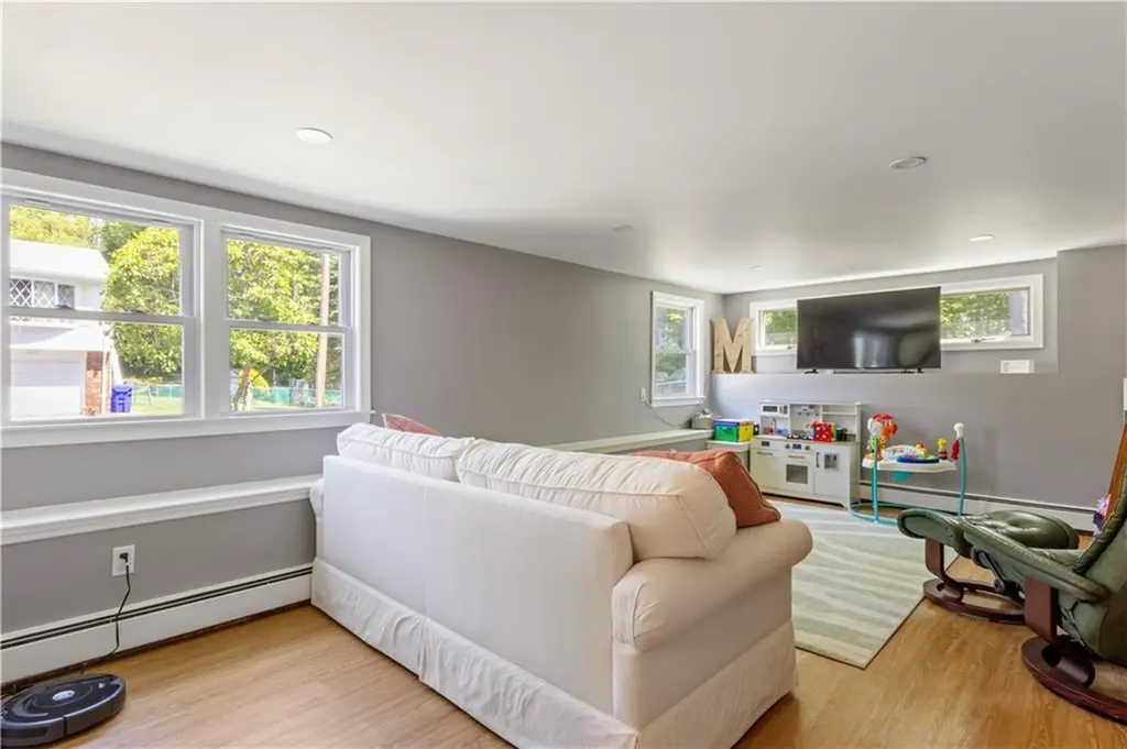 5 Sudbury Street North Providence RI 02904
