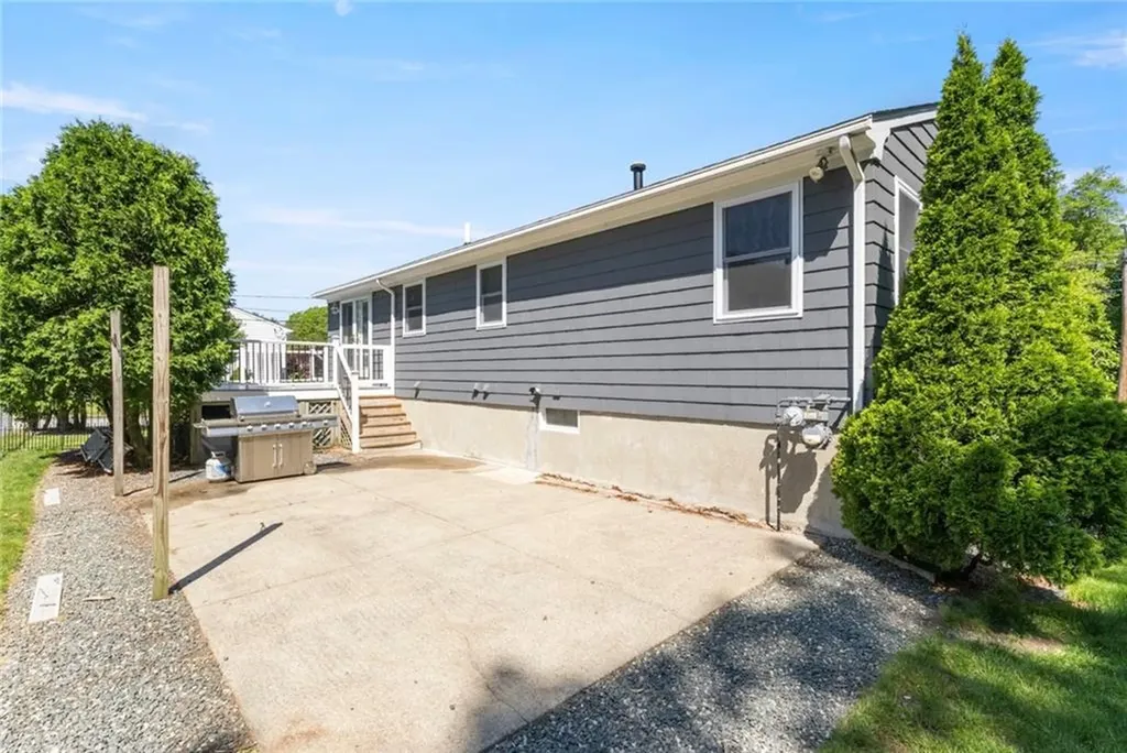 5 Sudbury Street North Providence RI 02904