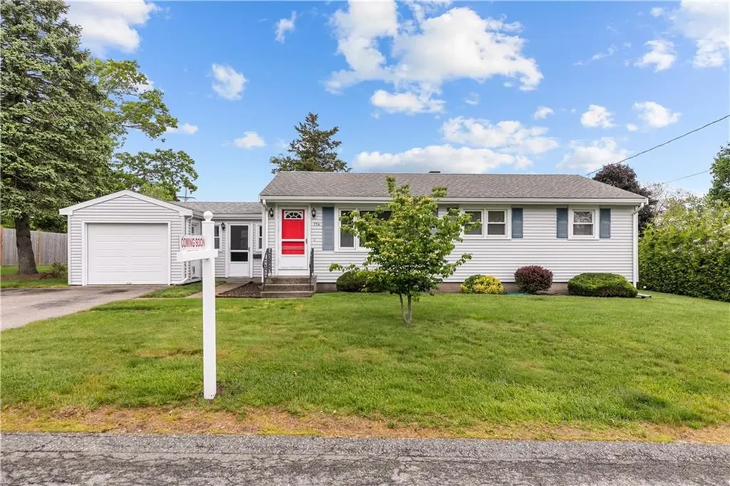 174 Russell Drive Tiverton RI 02878