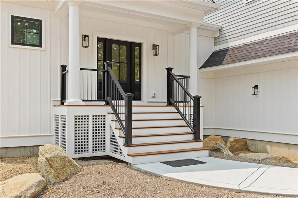 68 Orchard Avenue Johnston RI 02919