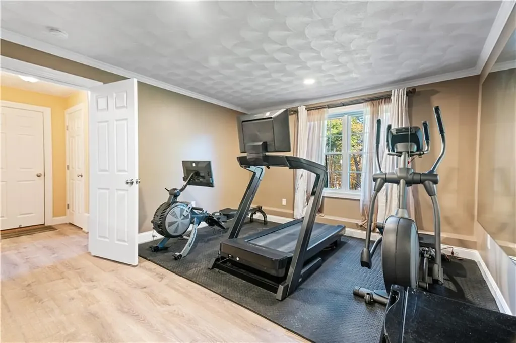 252 Douglas Pike Smithfield RI 02917