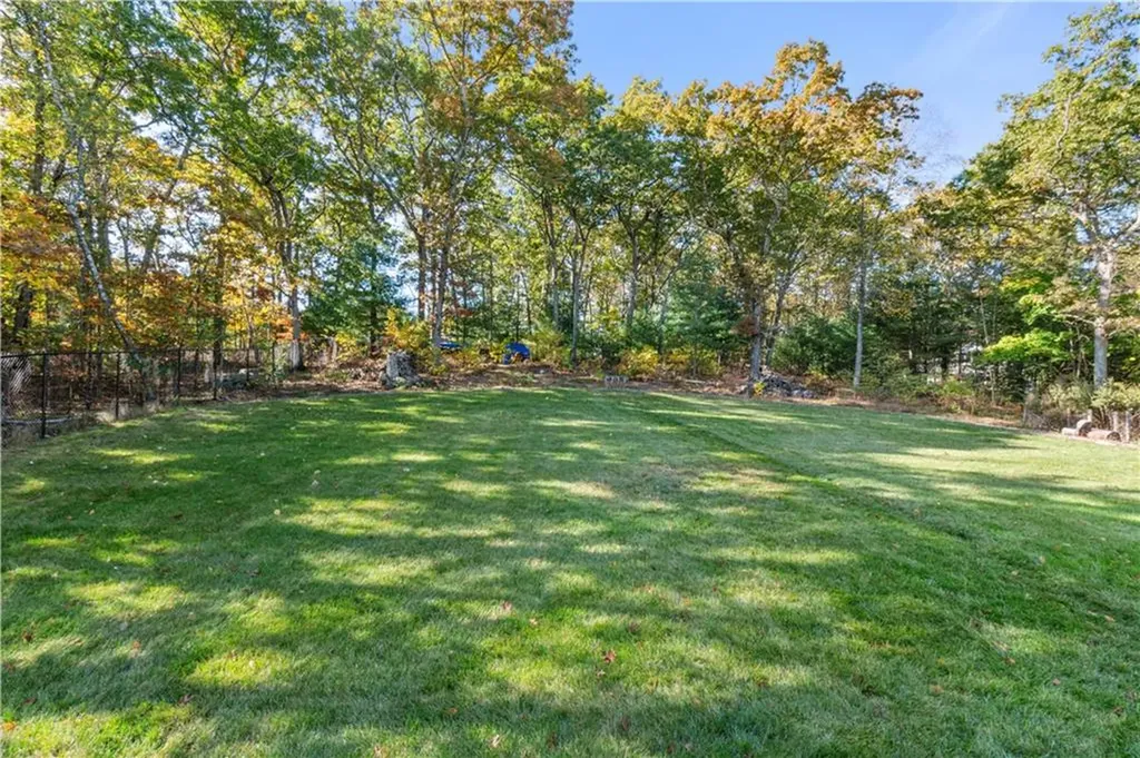 252 Douglas Pike Smithfield RI 02917