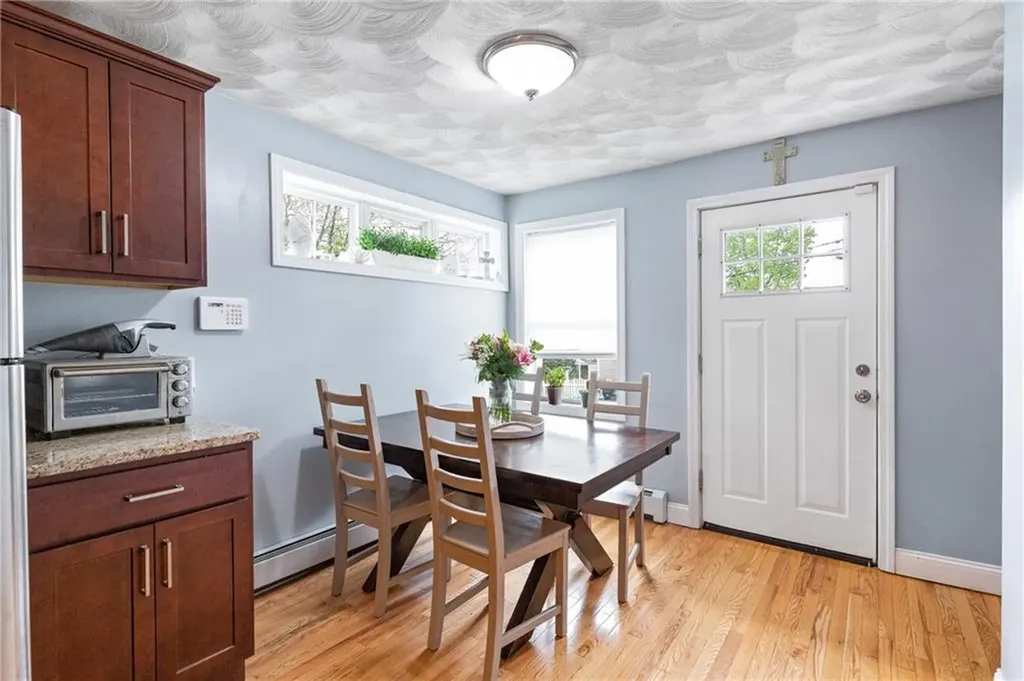 27 Aberdeen Street West Warwick RI 02893