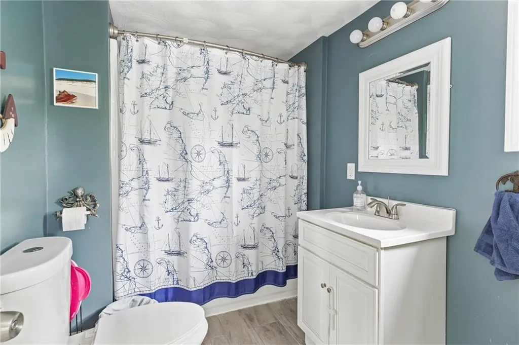27 Aberdeen Street West Warwick RI 02893