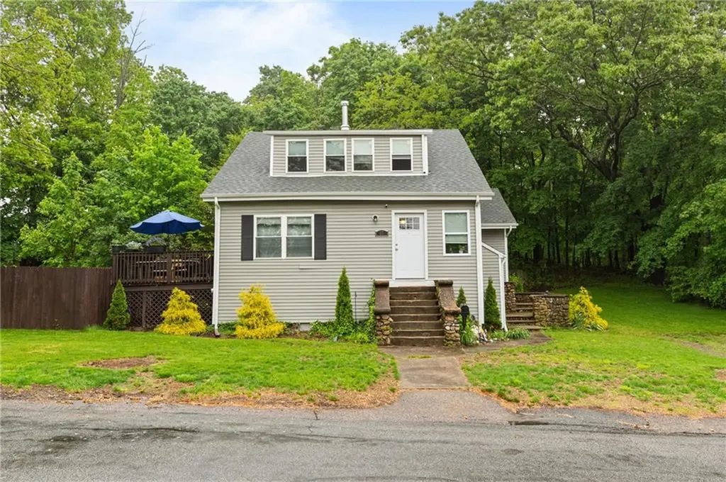 27 Aberdeen Street West Warwick RI 02893