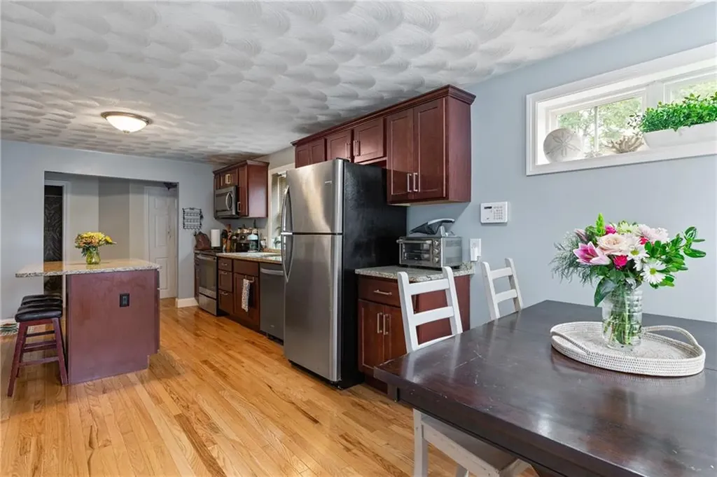 27 Aberdeen Street West Warwick RI 02893