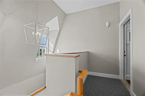 18 State Street Bristol RI 02809