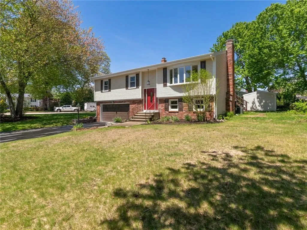 2 Betsy Williams Court Johnston RI 02919