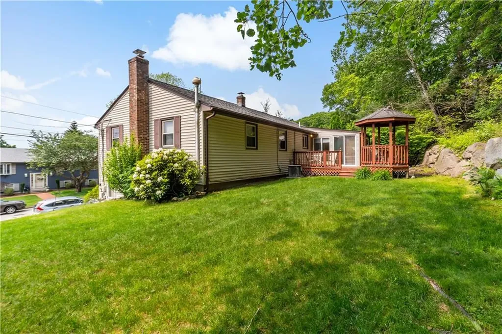 17 Carolyn Drive West Warwick RI 02893