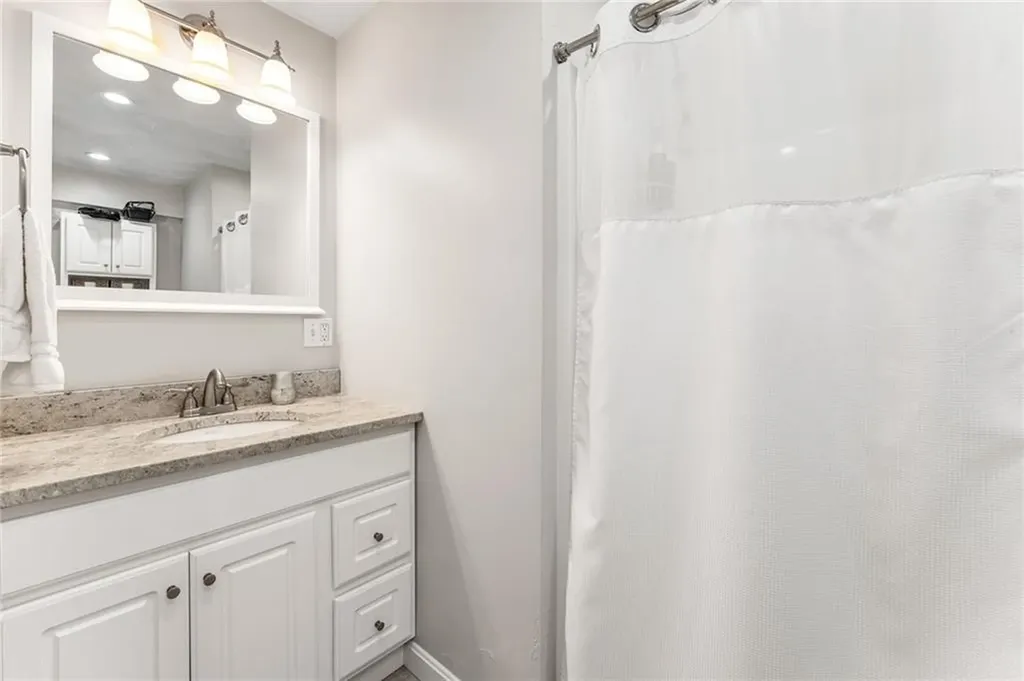 86 Inkberry Trail Narragansett RI 02882