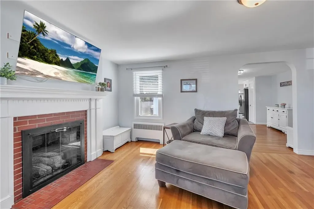 257 Woodhaven Road Pawtucket RI 02861