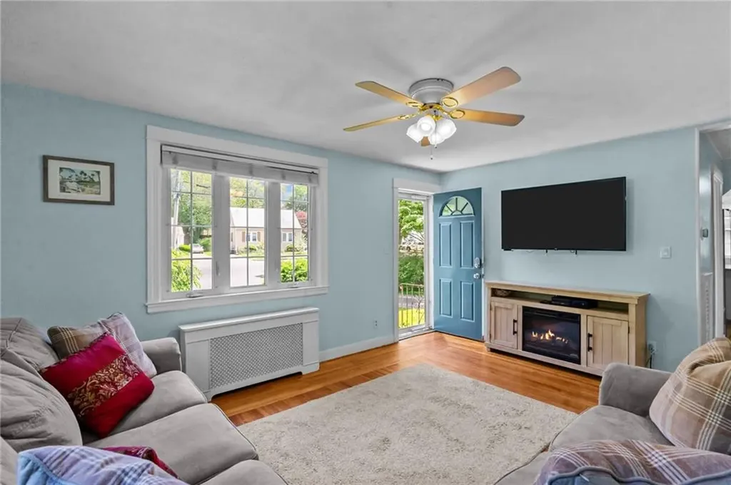 13 Angela Court North Providence RI 02904