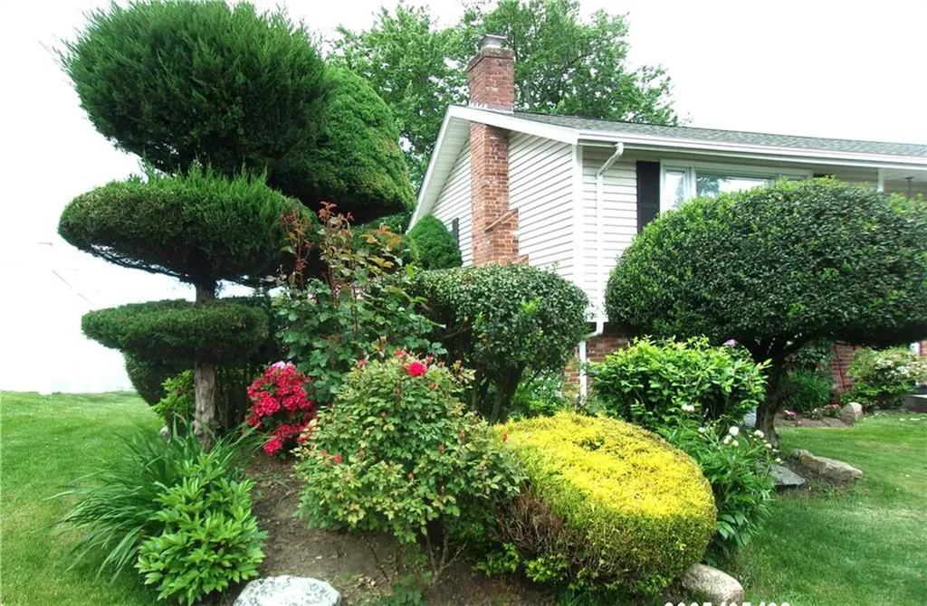 15 Ponderosa Drive West Warwick RI 02893