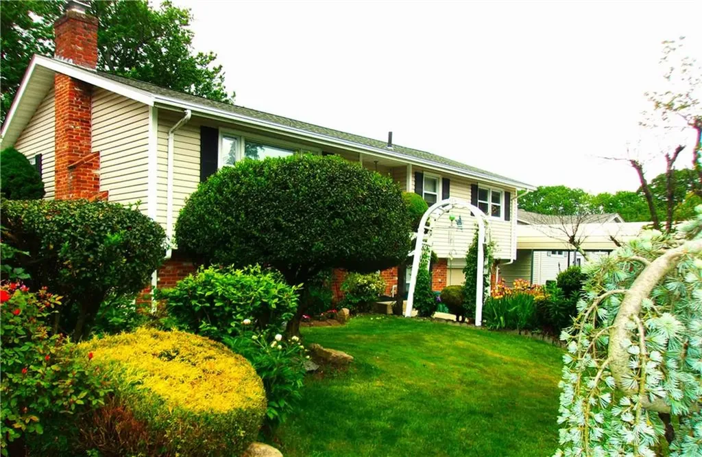 15 Ponderosa Drive West Warwick RI 02893