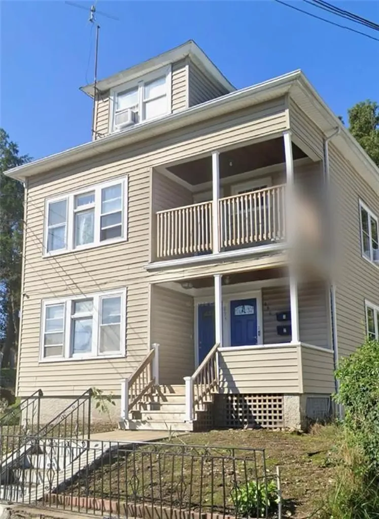 694 Killingly Street Johnston RI 02919