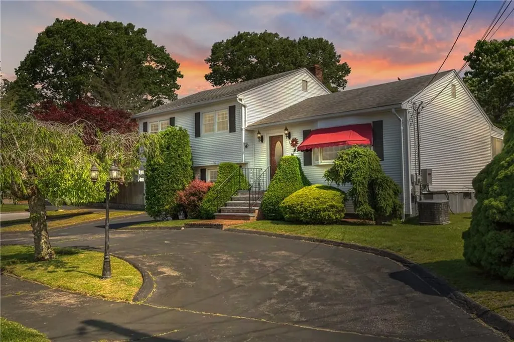 35 Benjamin Avenue Cranston RI 02920