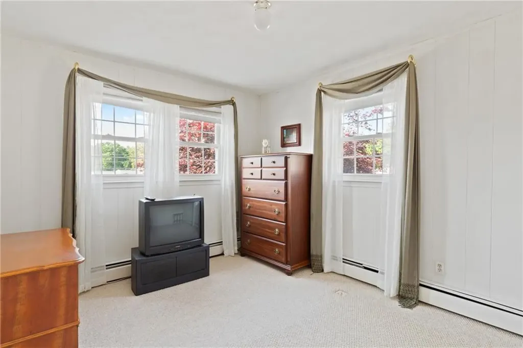 35 Benjamin Avenue Cranston RI 02920