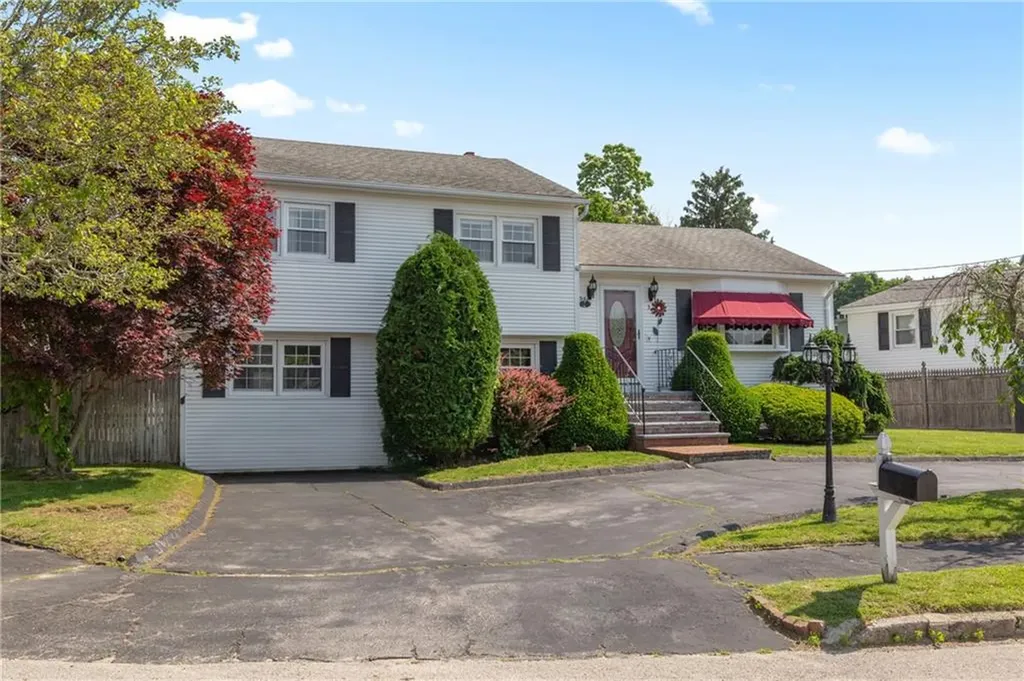 35 Benjamin Avenue Cranston RI 02920