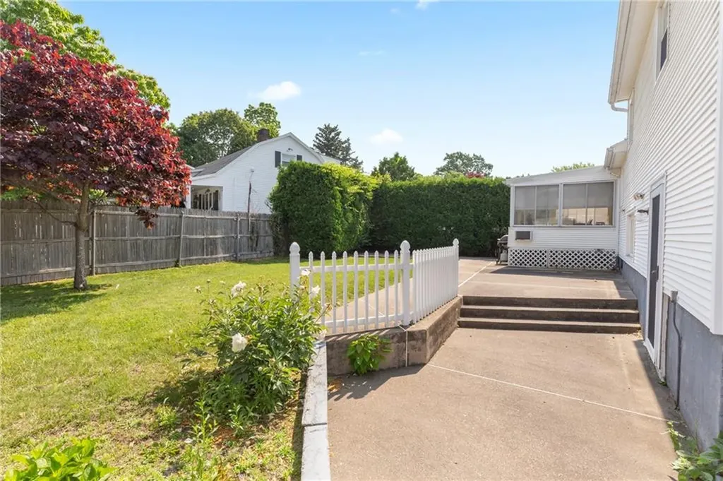 35 Benjamin Avenue Cranston RI 02920