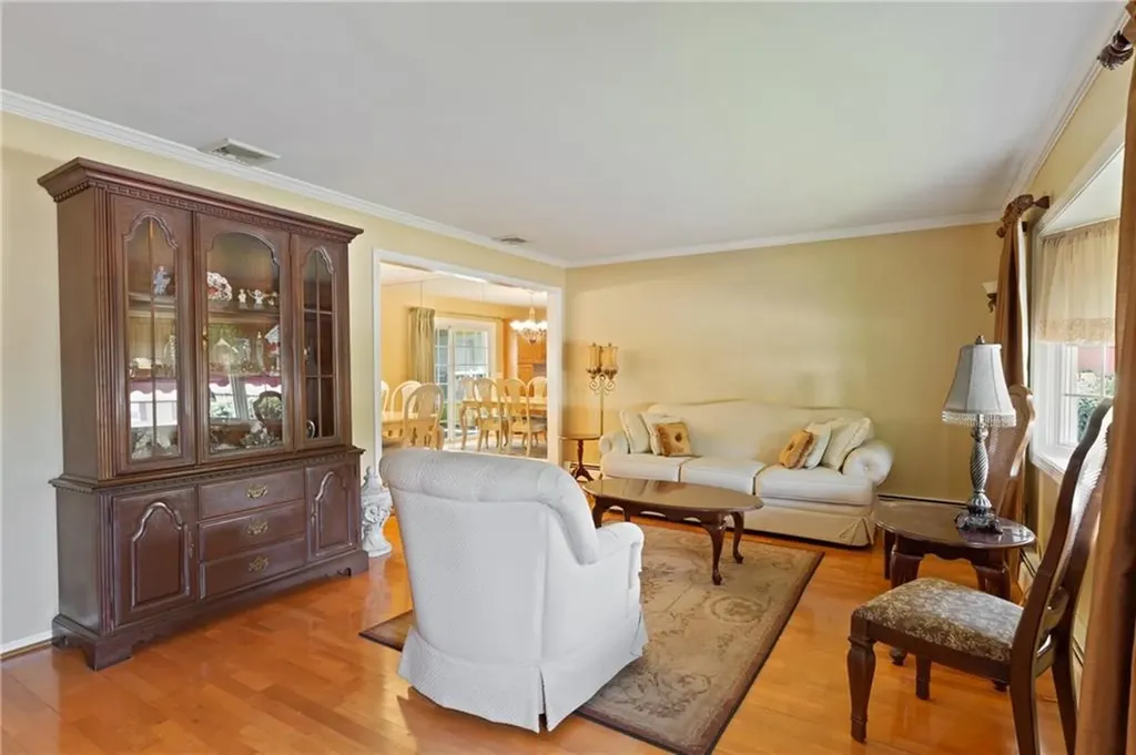 35 Benjamin Avenue Cranston RI 02920