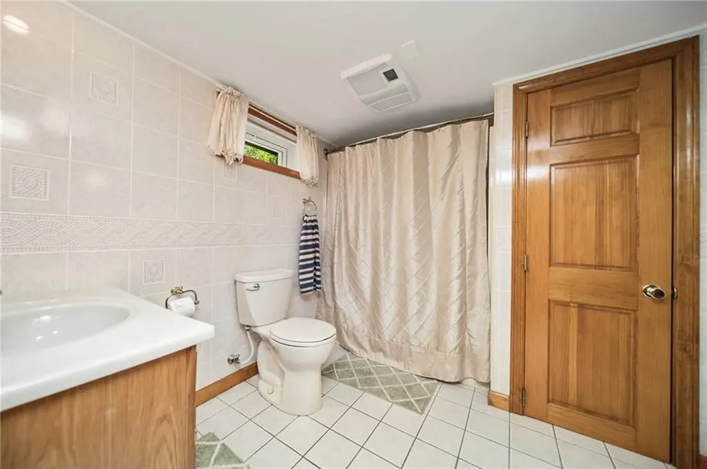 32 Myron Street West Warwick RI 02893