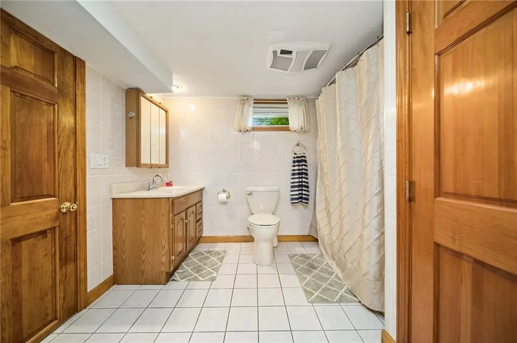 32 Myron Street West Warwick RI 02893