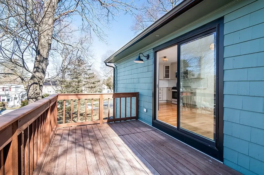 332 Tiffany Avenue Warwick RI 02889